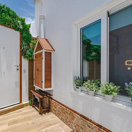 Private Pool Bbq Air Conditioning Stunning Ocean View 아데제