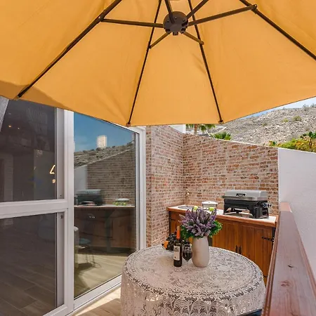 Private Pool Bbq Air Conditioning Stunning Ocean View